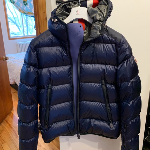 Moncler “Hintertux” Grenoble, exclusive color. - Picture 13 of 15